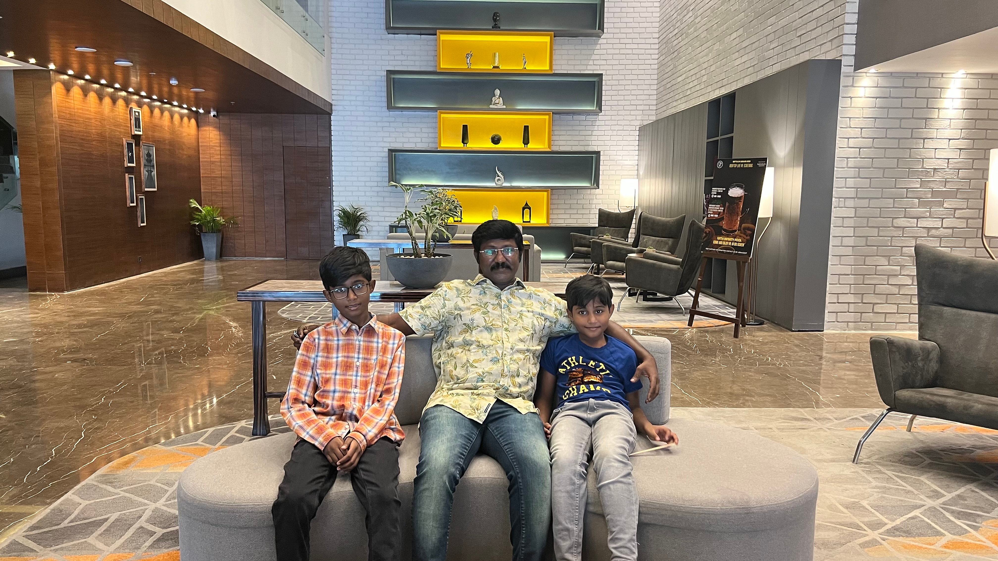 THE ELITE NARASAPURA, A MEMBER OF RADISSON INDIVIDUALS 𝗕𝗢𝗢𝗞 Kolar Hotel