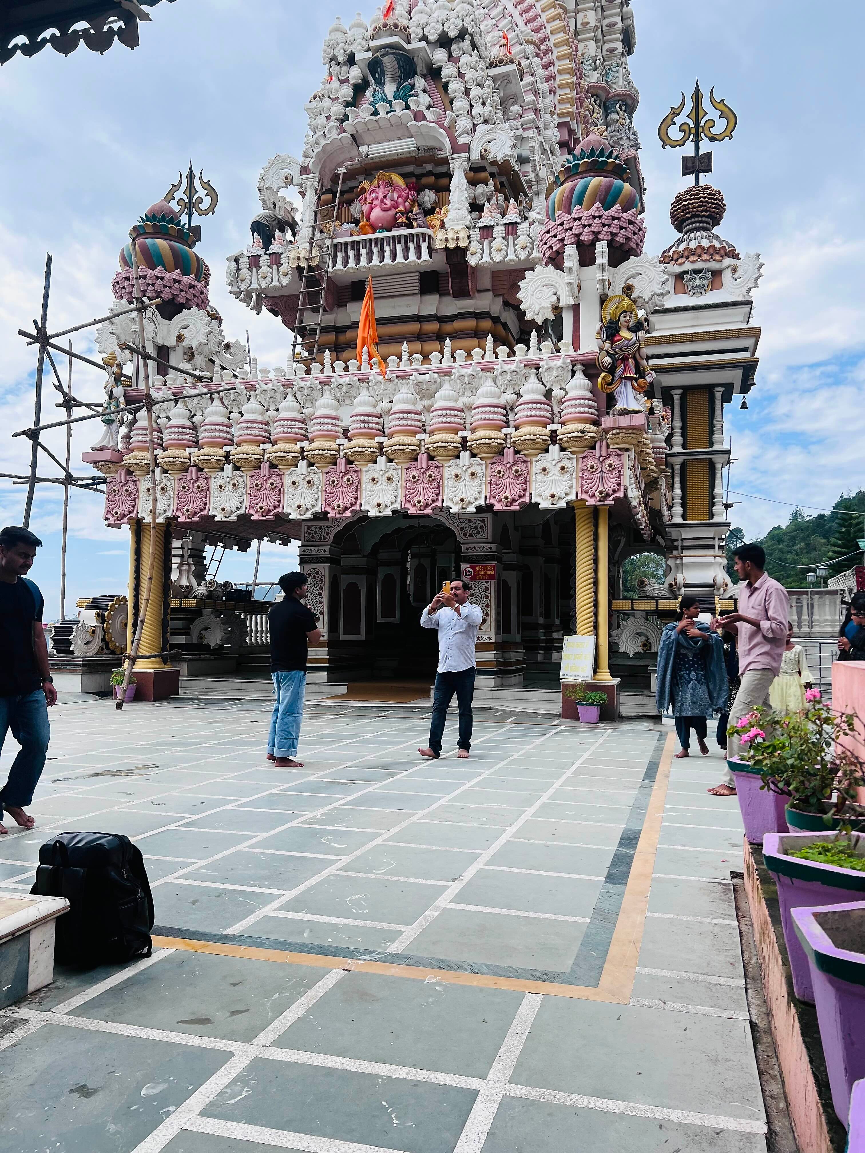 Photos of Winsum Hill - Hotel in Solan