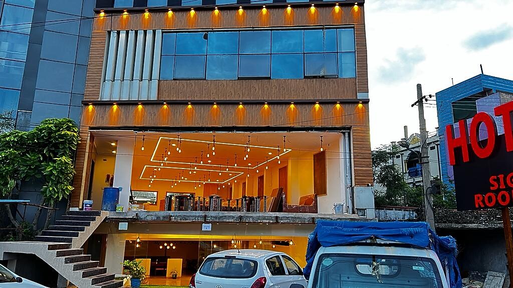 Hotel Park Airport Zone Hyderabad www.makemytrip.com