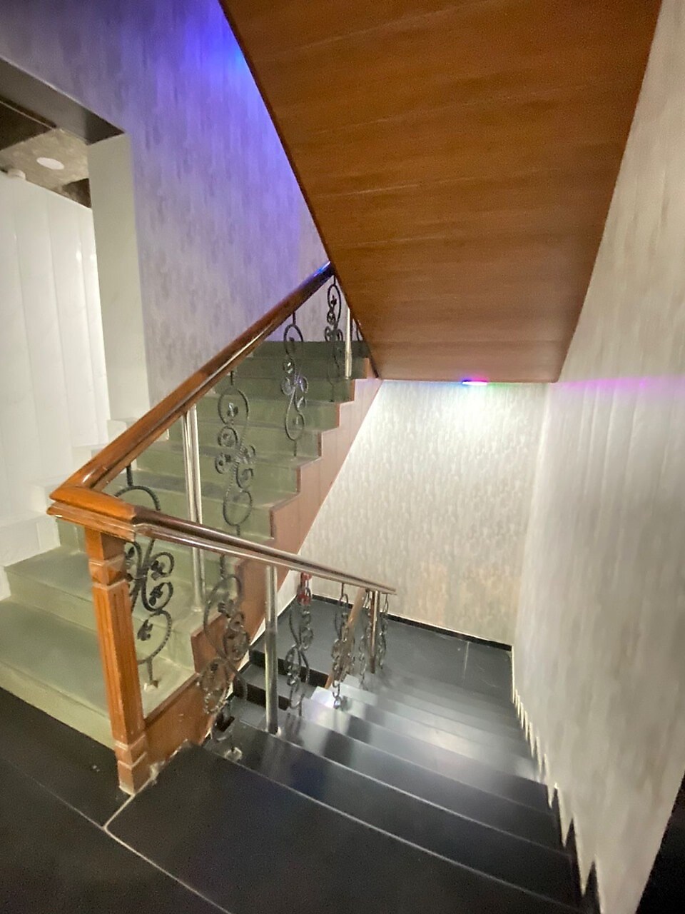 Swagstay Hotel Rahul 𝗕𝗢𝗢𝗞 Nagpur Hotel 𝘄𝗶𝘁𝗵 𝗙𝗥𝗘𝗘 𝗖𝗮𝗻𝗰𝗲𝗹𝗹𝗮𝘁𝗶𝗼𝗻