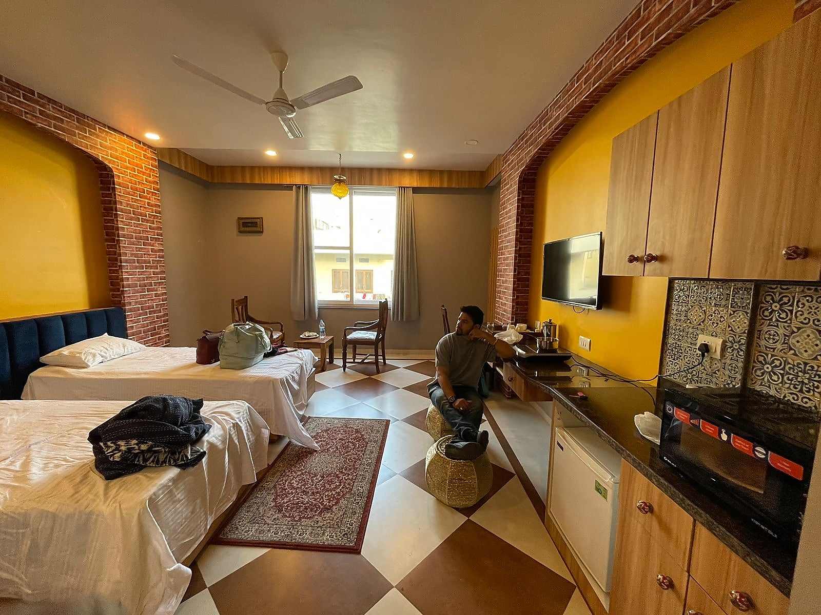 Hotel Gems Suites 𝗕𝗢𝗢𝗞 Jaipur Hotel 𝘄𝗶𝘁𝗵 𝗙𝗥𝗘𝗘 𝗖𝗮𝗻𝗰𝗲𝗹𝗹𝗮𝘁𝗶𝗼𝗻