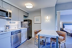 Homewood Suites by Hilton Anaheim-Main Gate Area, Orange