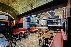 Alessandro Palace & Bar Hostel, Rome