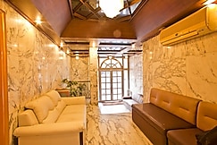 Milan International, Mumbai