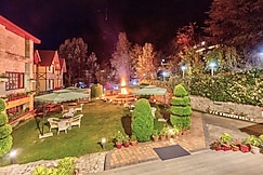 Shingar Regency - Centrally Heated Comfort (5 minutes drive from the Mall Road), Manali