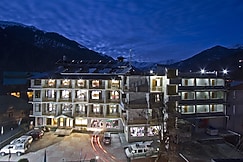 Sarthak Resorts, मनाली