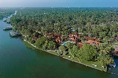 Punnamada Resort, Karunagappally