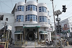 Hotel Paradise near Kanpur District Court, Kanpur