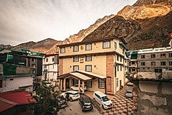 New Hotel Snow Crest, Badrinath