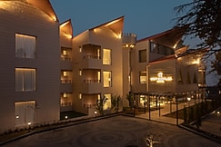 Hotel Arif Castle, Sitarganj