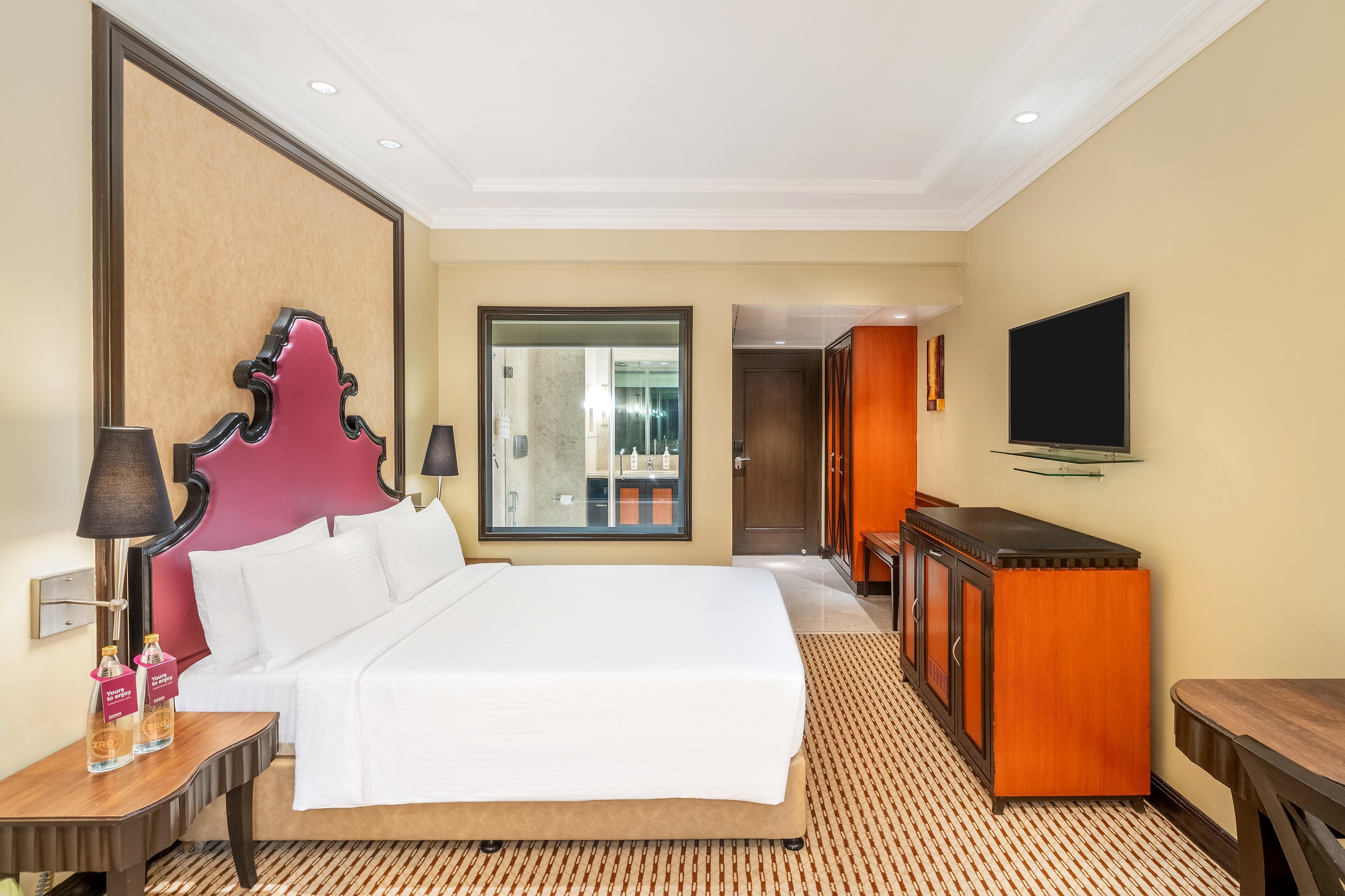 St. Mark's Hotel Bengaluru, a member of Radisson Individuals - Tap to explore photos