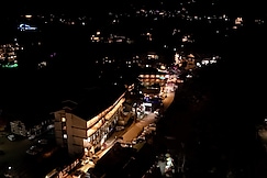 Satkar Residency - Riverside Old Manali, Manali