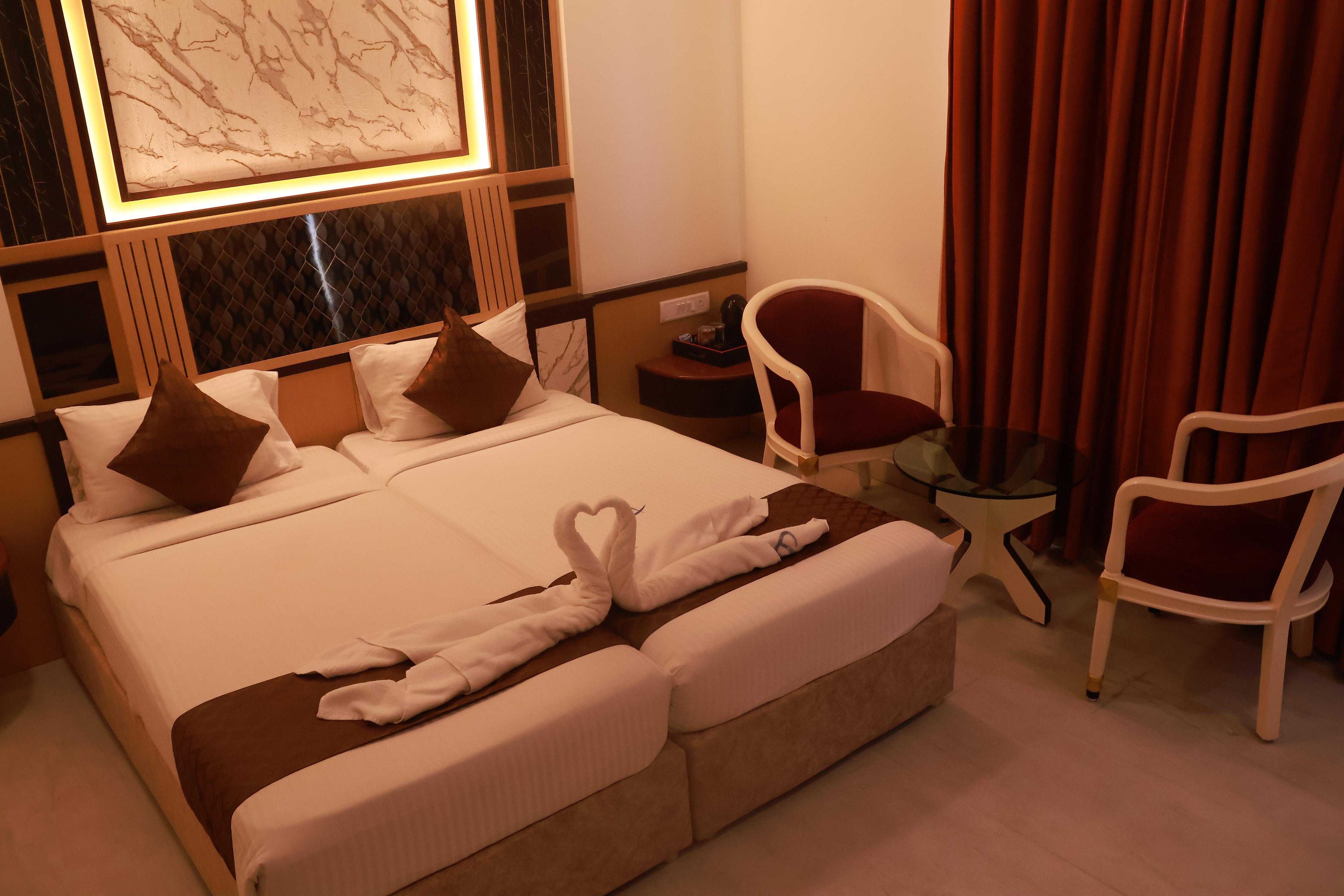 Hotel Chennai Deluxe - Tap to explore photos