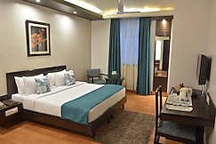 Hotel Rockland (Panchsheel Enclave), Delhi
