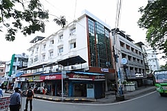 Hotel Palmyra Grand Inn