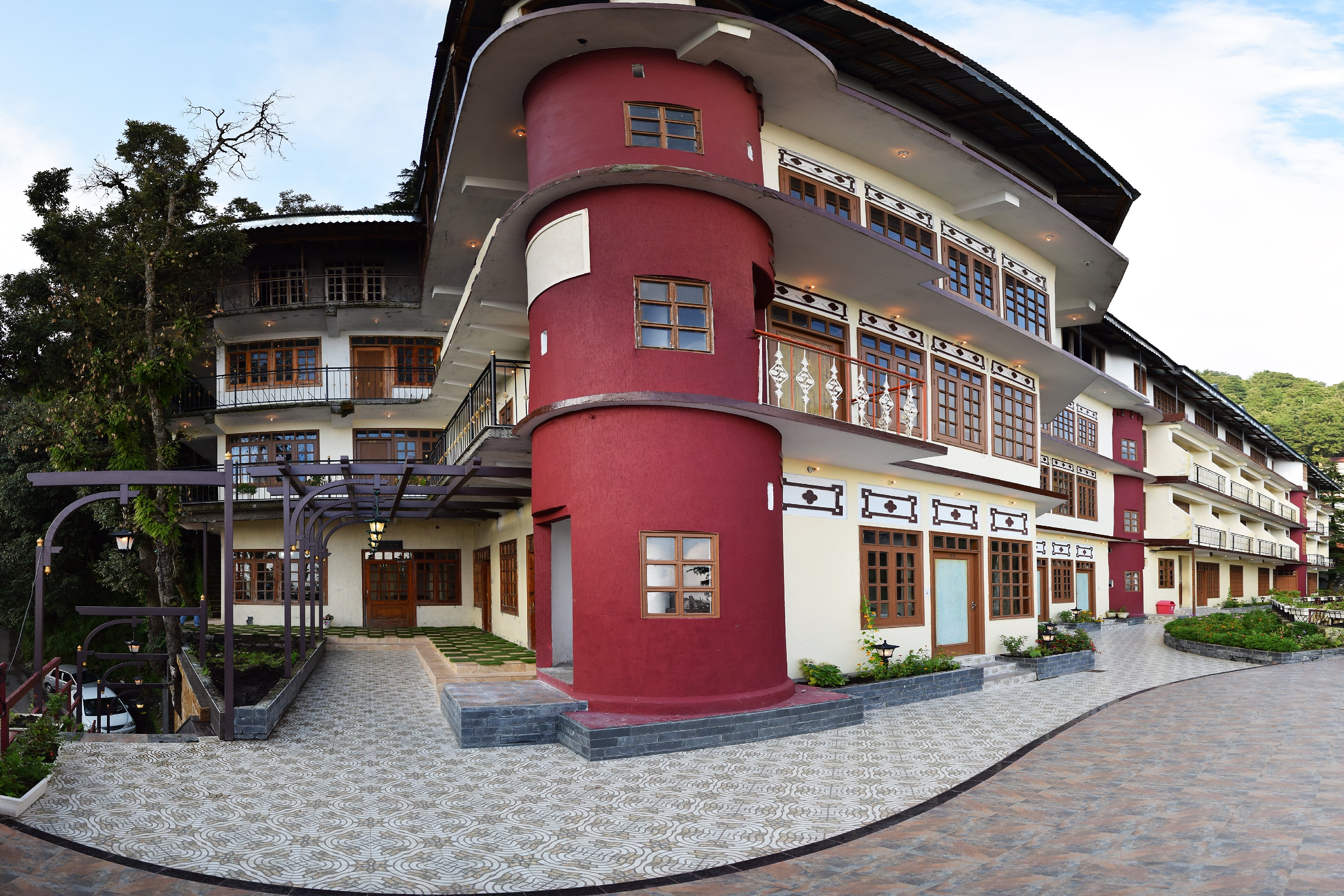 Hotel Ark Best Rates on Dalhousie Hotel Deals, Reviews & Photos