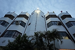 Hotel Vishwanath, Lucknow