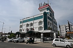Hotel Ajay International, Prayagraj