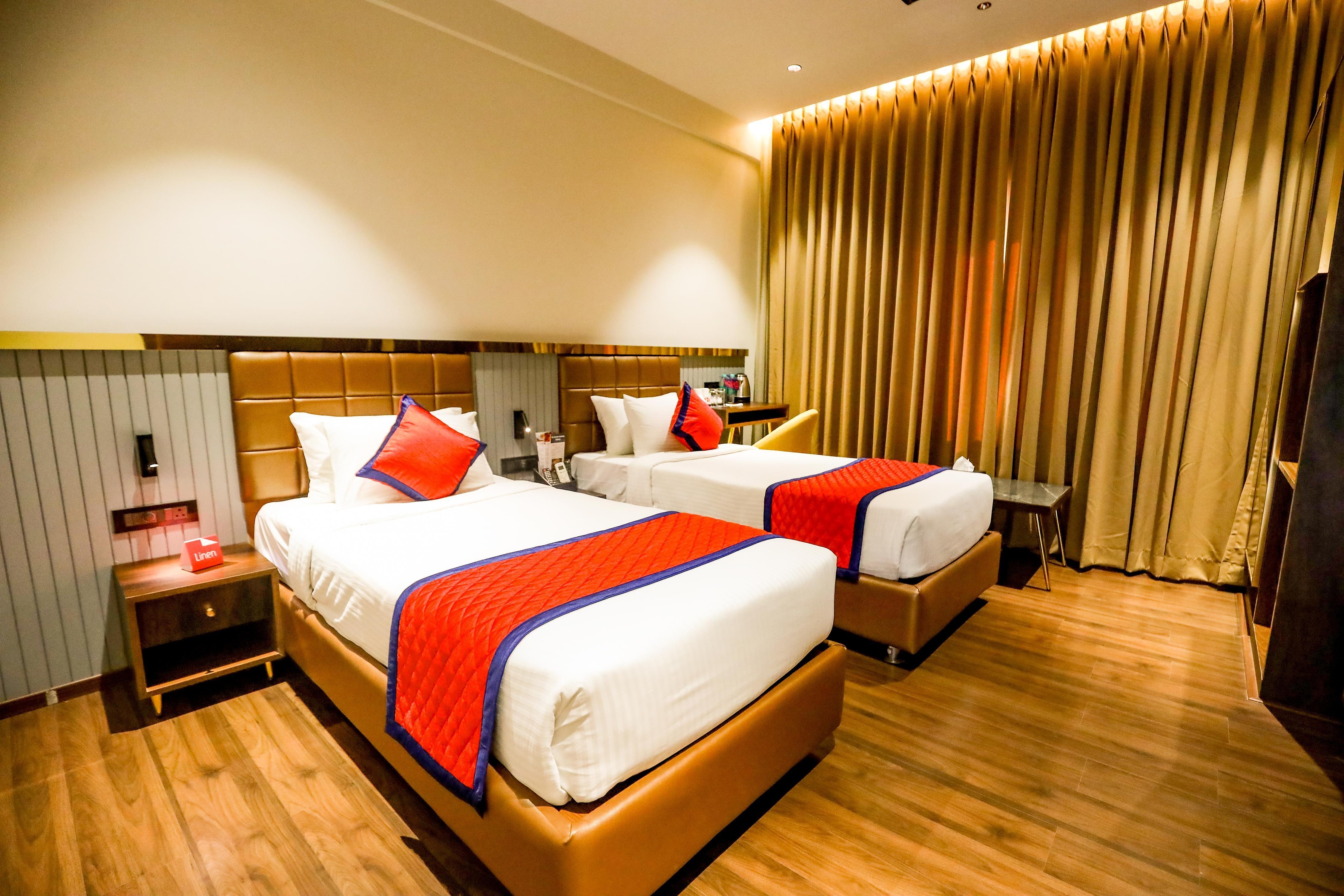 Deluxe Twin Room 1