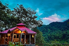 Corbett The Den Riverview Resort & Pet Friendly, Bhimtal