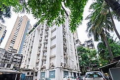 Hotel Balwas International, Mumbai
