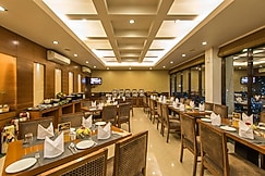 Phoenix Hotel, Pune, Pune