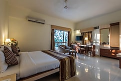 Phoenix Hotel, Pune, Pune