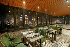 Hotel Indus  Divine Golden View, Amritsar, Amritsar