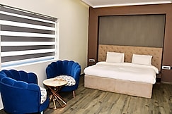 Shakti Resort (Behror), Neemrana