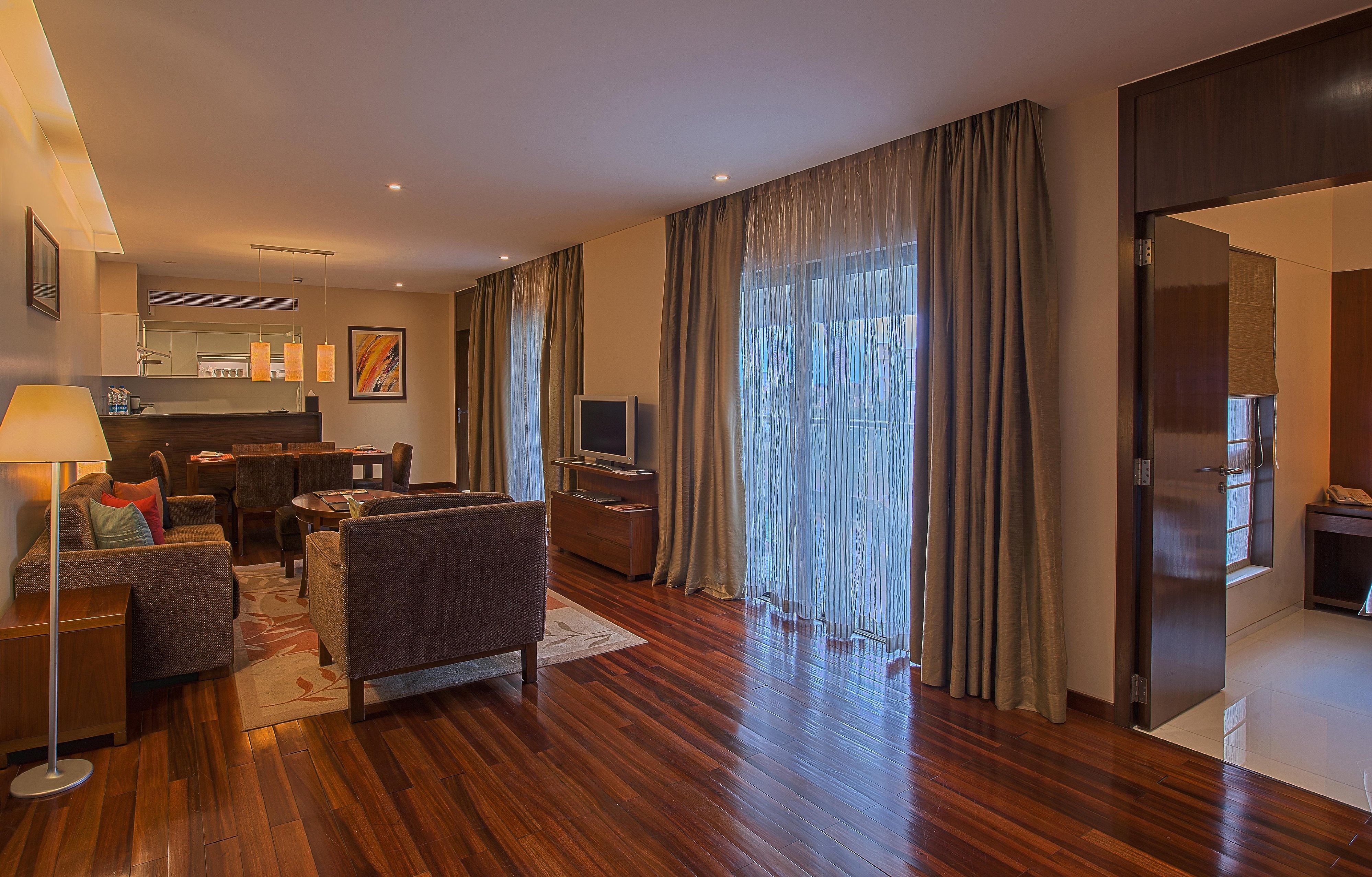 Oakwood Residence Naylor Road Pune Best Rates On Pune Hotel Deals Reviews Photos