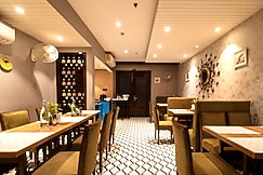 Hotel Bluestone (Nehru Place) by The Cosy Hotels, Delhi