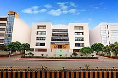 Lemon Tree Hotel Indore, Indore