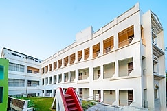 Hotel Dolphin Puri - 180 mtrs from Beach, Puri