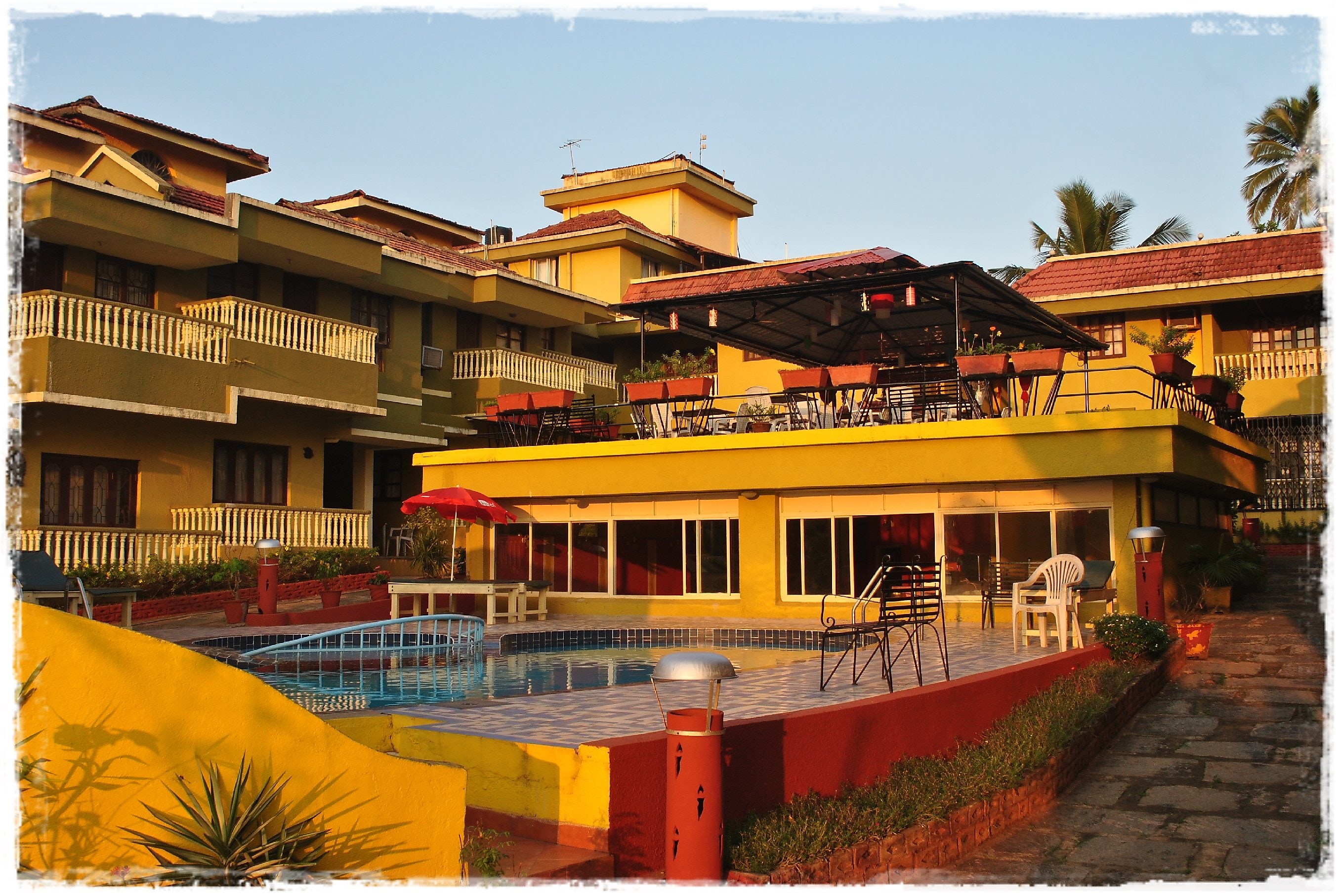 San Joao Holiday Home - Tap to explore photos