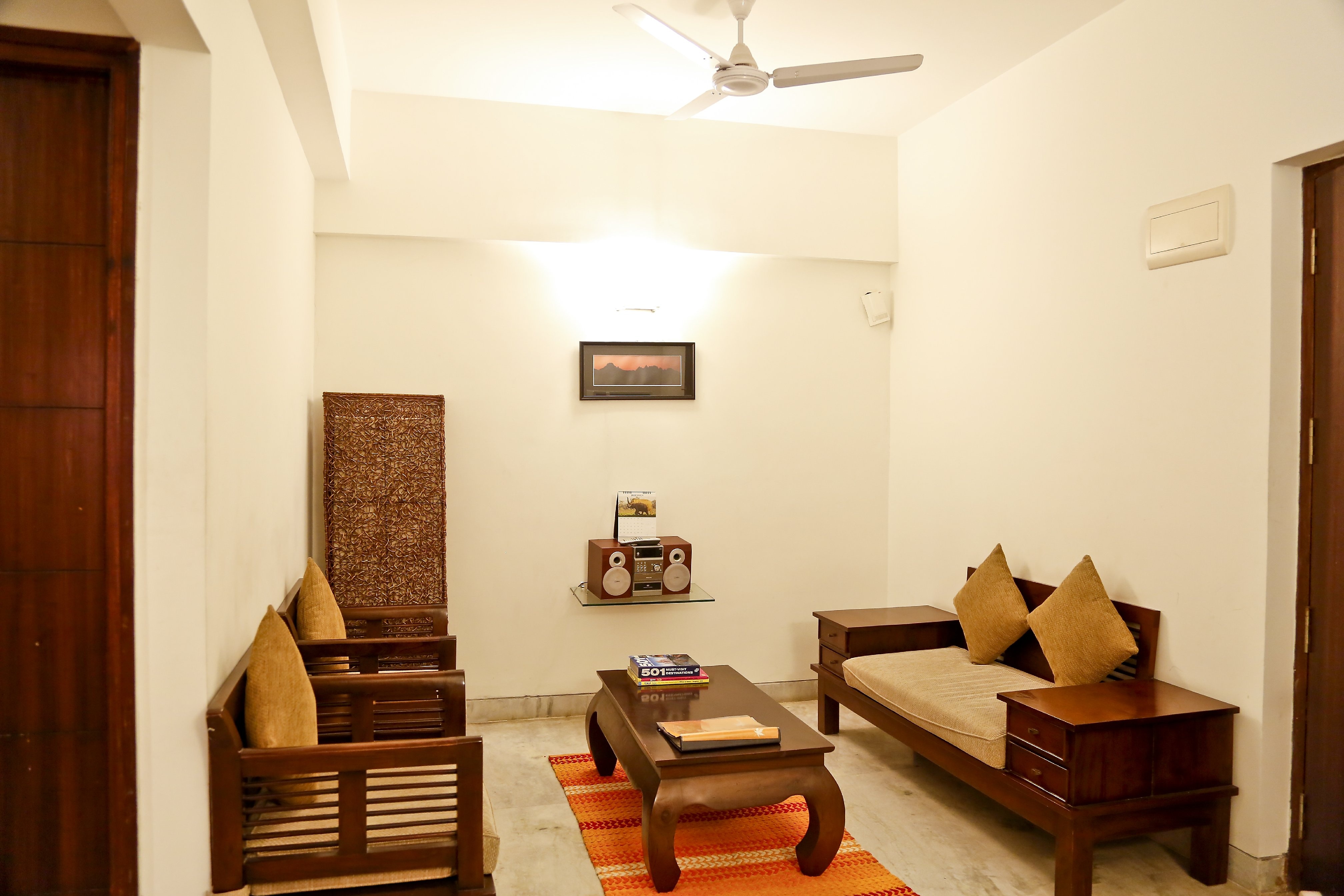 Maple Suites Serviced Apartments - Tap to explore photos