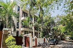 Ahuja Residency Parklane,Dlf Phase I, Gurgaon