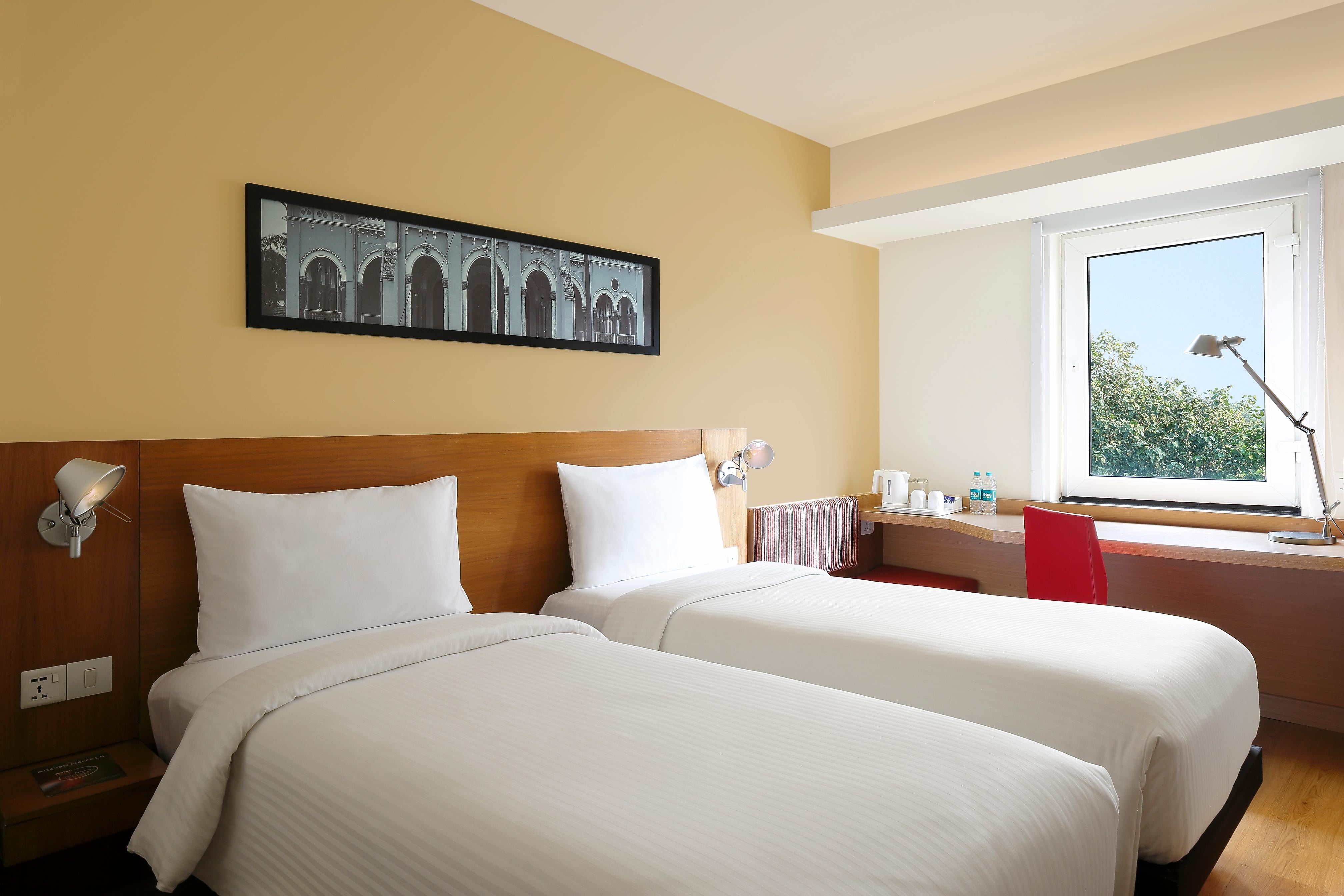 Superior Twin Room with Higher Floor 1