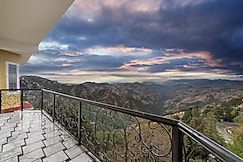 Hotel Deepwoods, Shimla