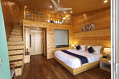 Sansa by the Woods - Manor & Spa, Mussoorie