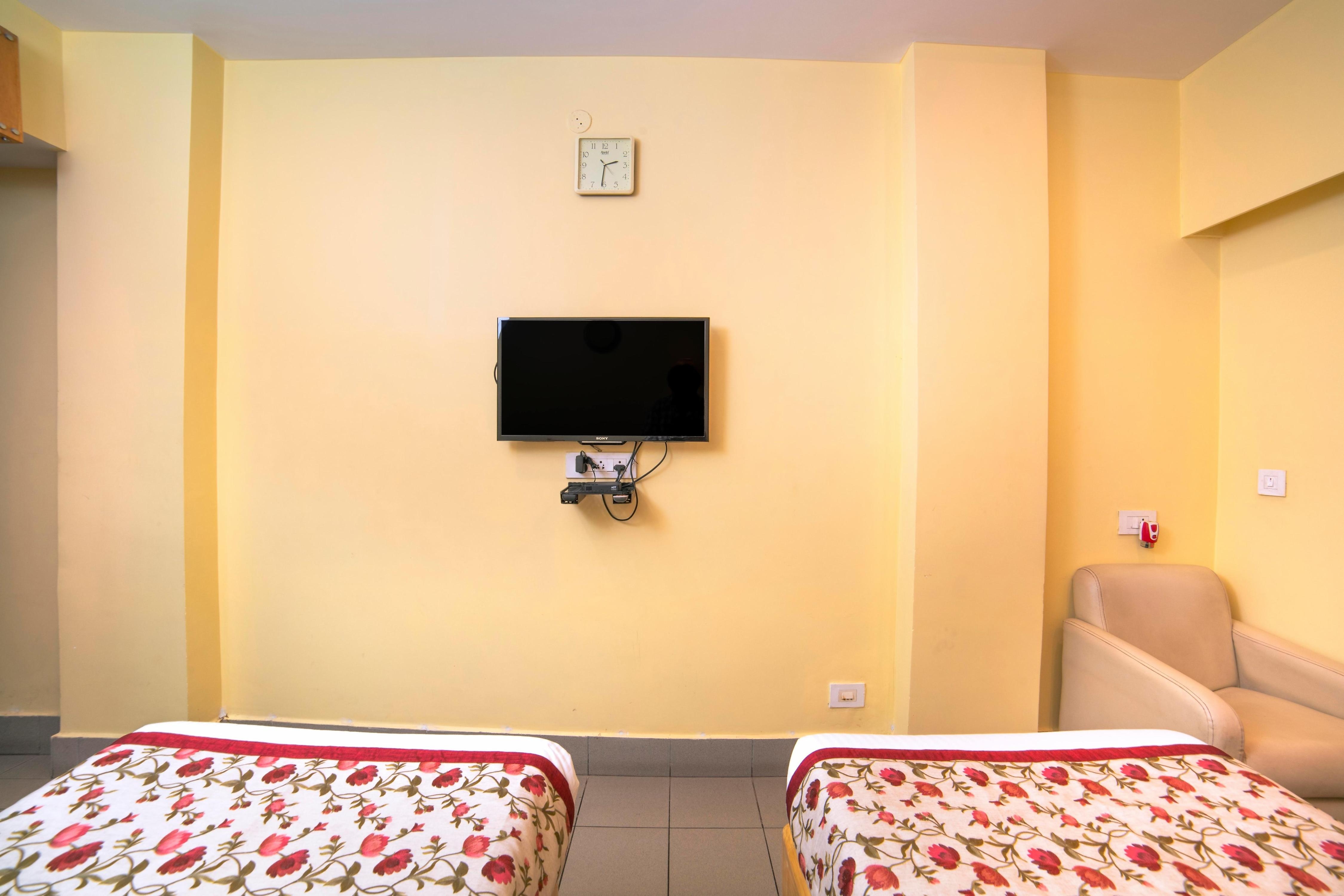 Hotel Kinnera Comforts - Tap to explore photos