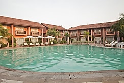 The Golden Crown Hotel & Spa, गोवा