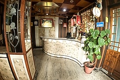 Hotel Broadway, Darjeeling