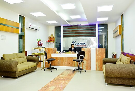 Hotel Mandakini Plaza