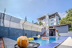 Hotel Mainak & Health Club, Ferrargunj