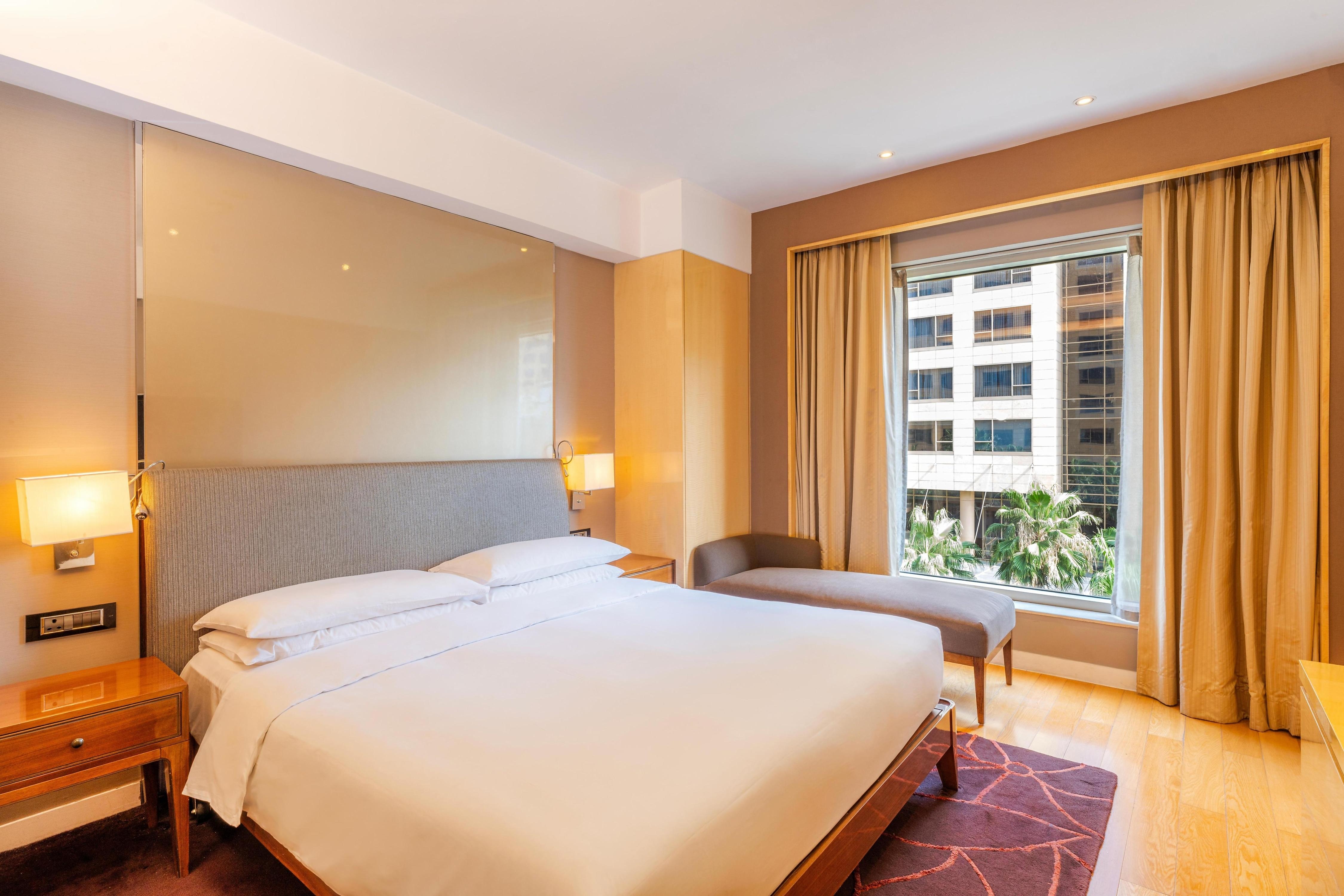 1 King Bed 1