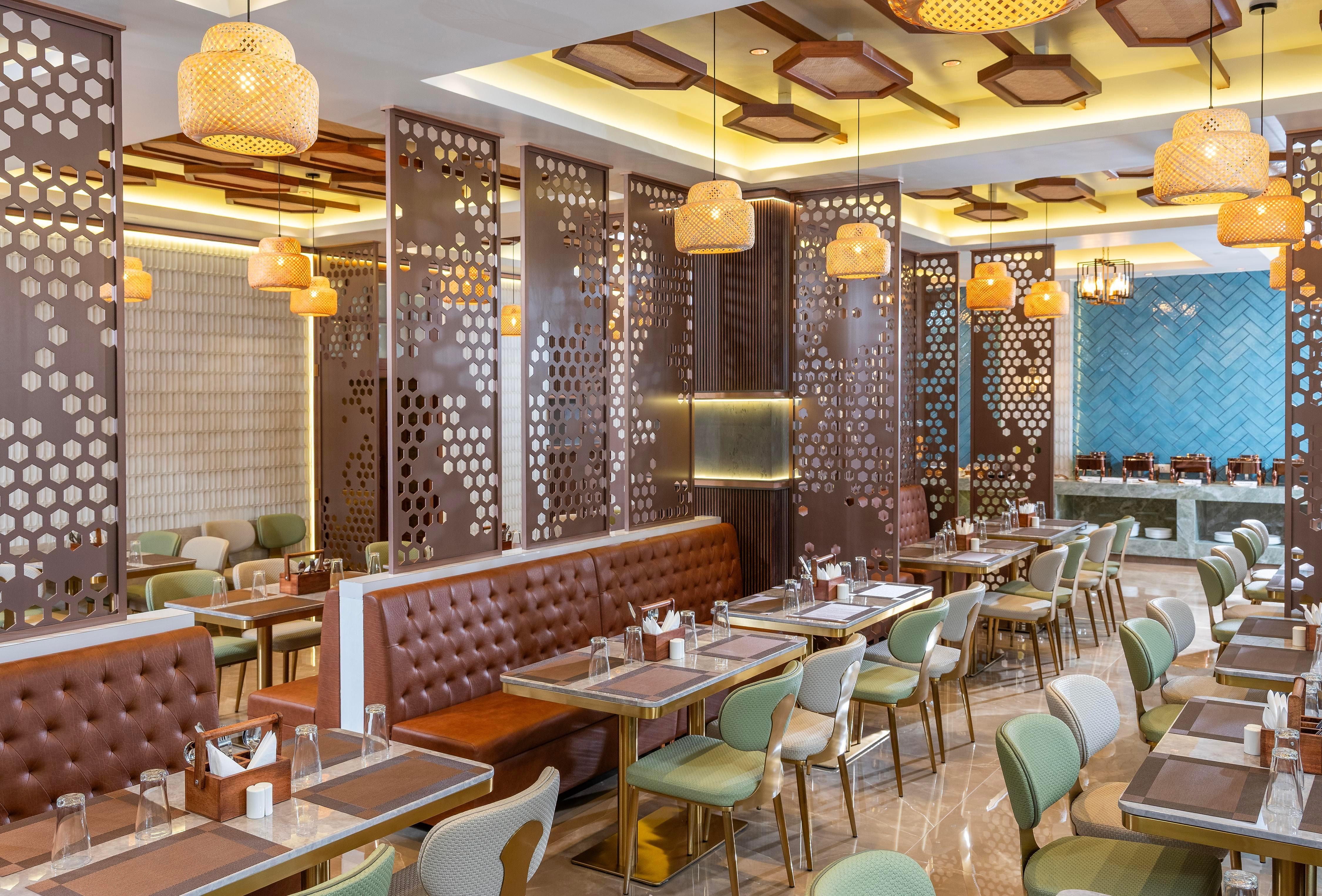 GRAND RESTAURANT