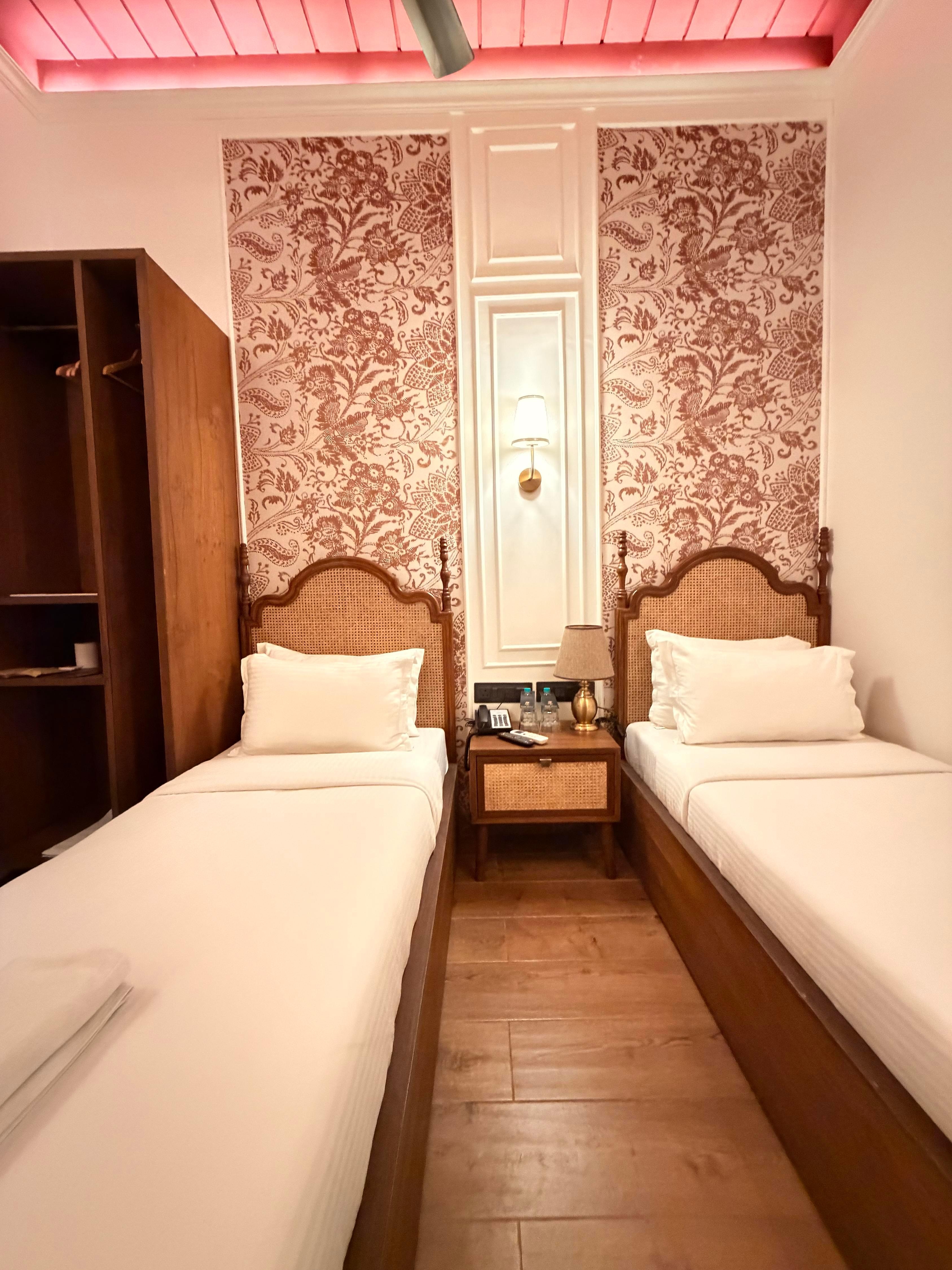 Superior Twin Room 1