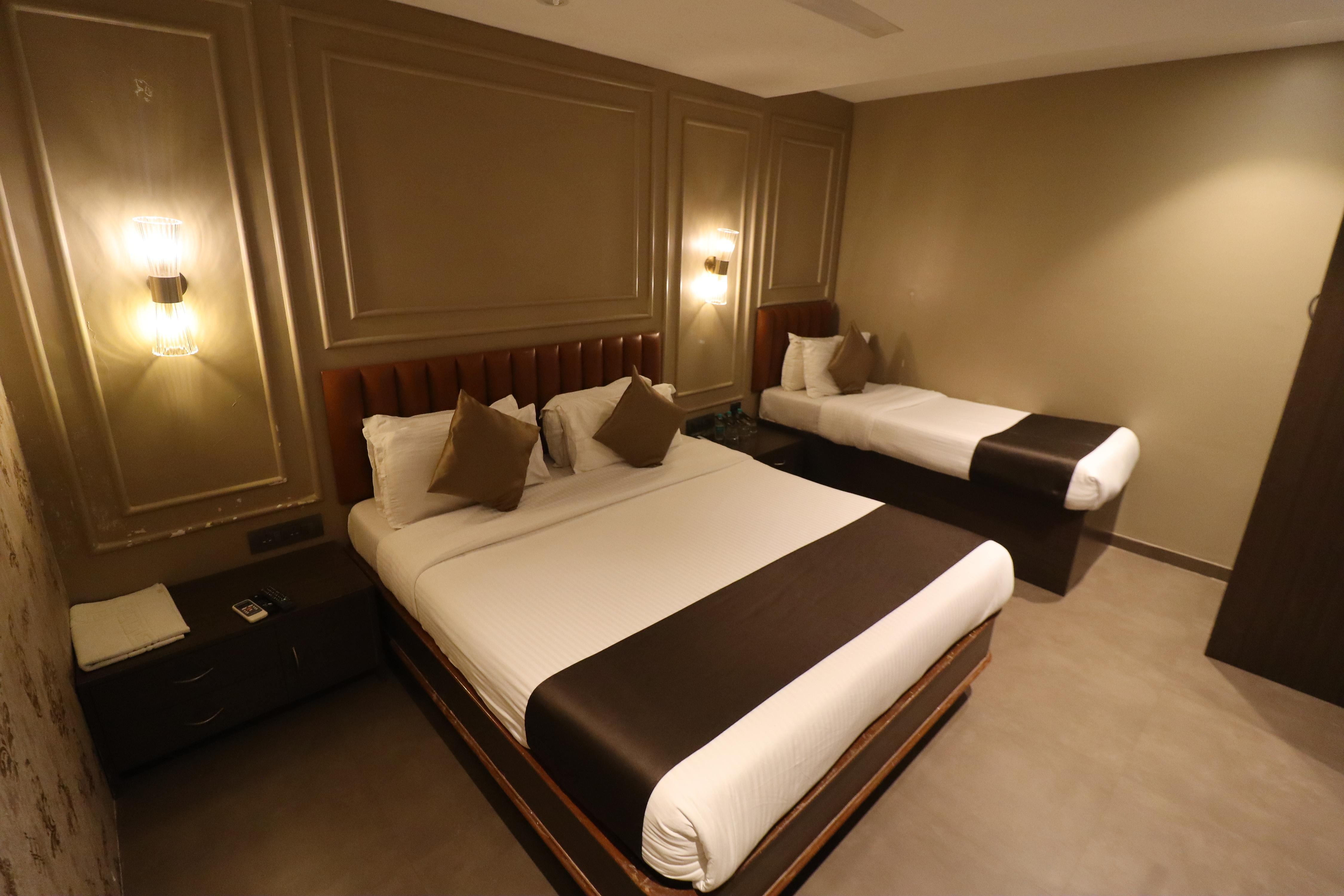 Gulf Hotel Colaba 2