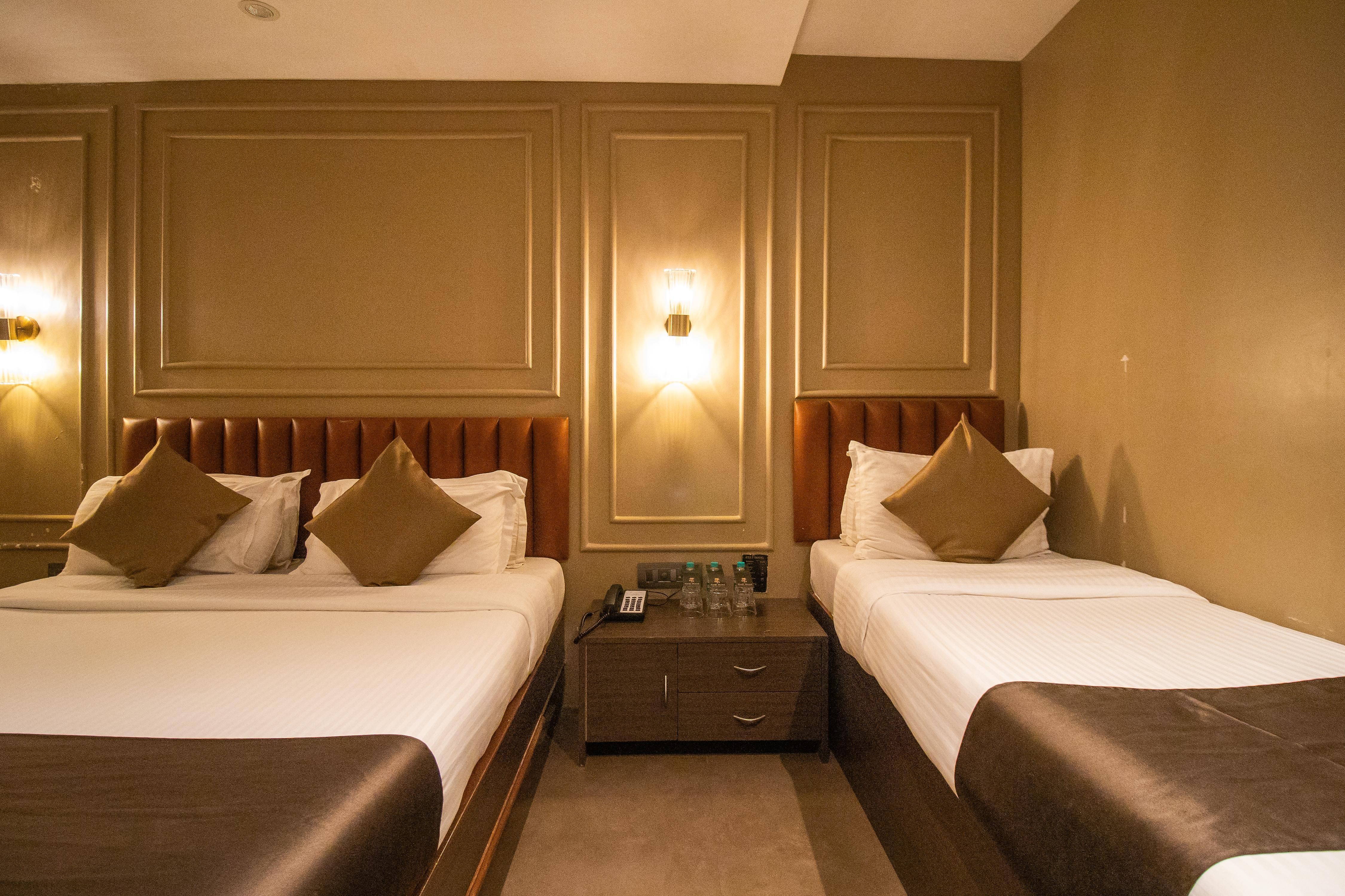 Gulf Hotel Colaba 4
