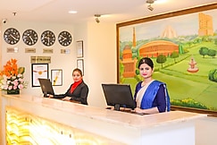 Classic Diplomat, Delhi